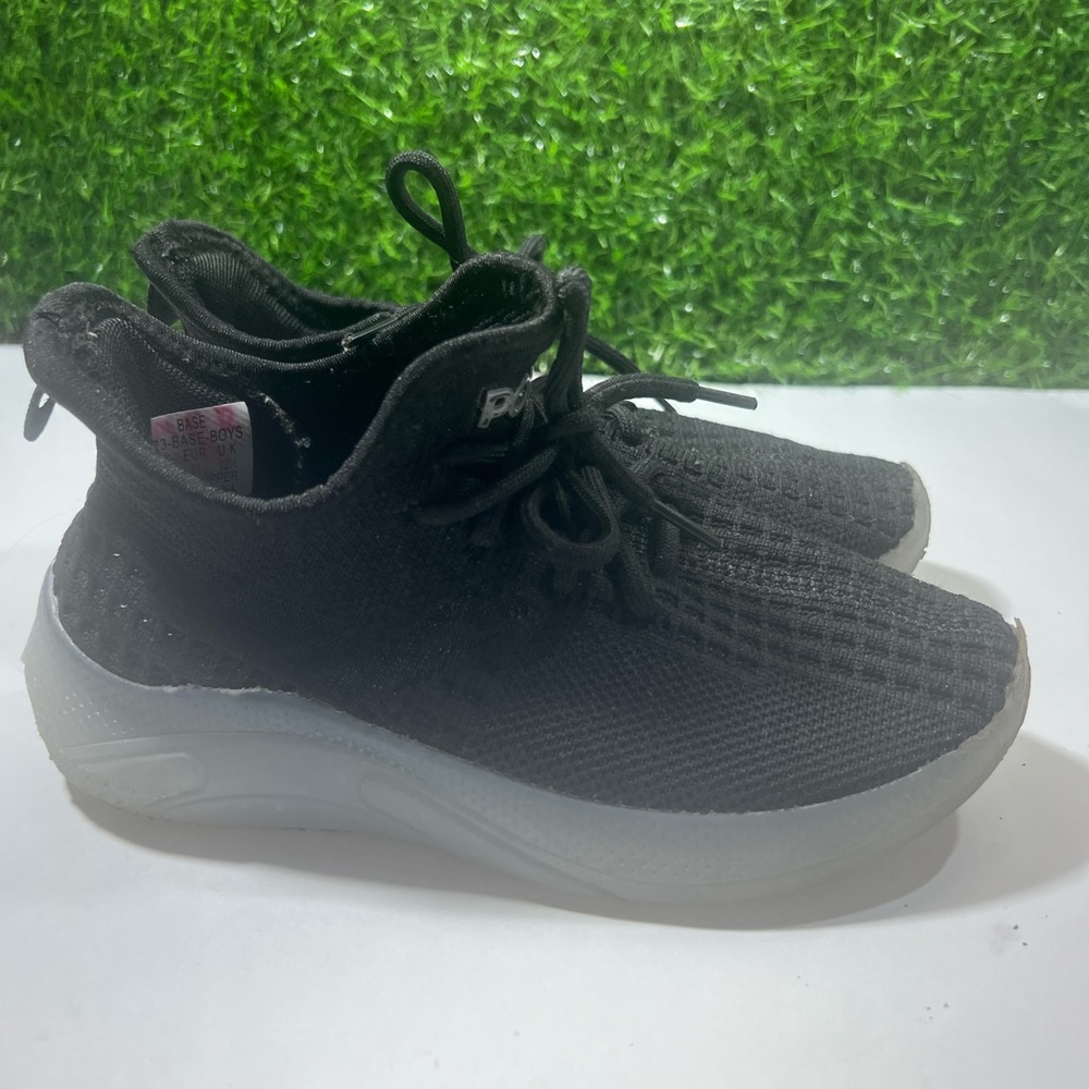 Pony PP4 Base Sneakers *SIZE 3